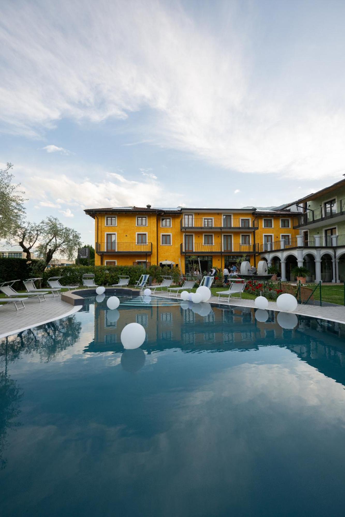 Residence Al Frantoio Арко Экстерьер фото